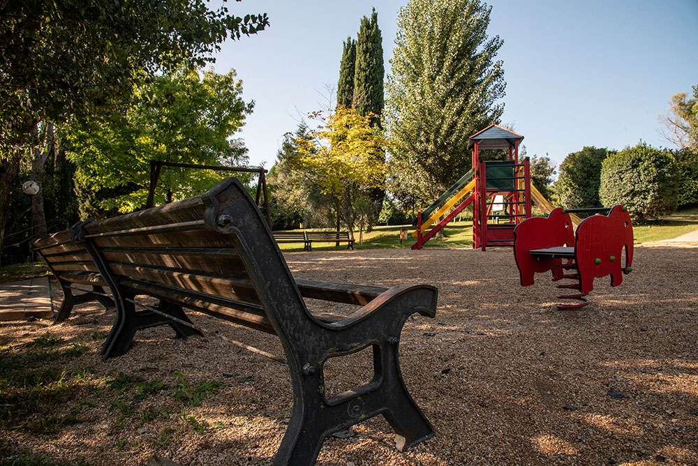 parco giochi panchine